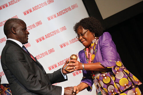 21st International AIDS Conference (AIDS 2016), Durban, South Africa.
THSA06 Moving from Silos to Solidarity
Thursday 21 July : Venue -Session Room 7
Barbara Lee Getting ready to recieve the award
Photo©International AIDS Society/Abhi Indrarajan