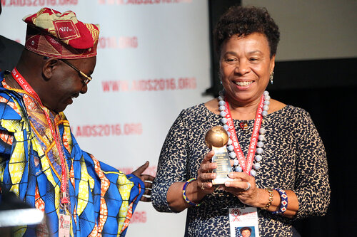 21st International AIDS Conference (AIDS 2016), Durban, South Africa.
THSA06 Moving from Silos to Solidarity
Thursday 21 July : Venue -Session Room 7
Barbara Lee Getting ready to recieve the award
Photo©International AIDS Society/Abhi Indrarajan