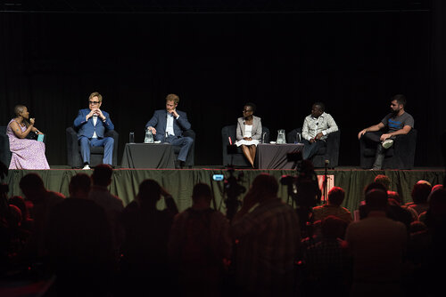 21st International AIDS Conference (AIDS 2016), Durban, South Africa. Photo shows: Ending AIDS with the Voices of Youth. Panel discussion (L-R) Kgomotso Matsuanyane, Elton John, HRH Prince Harry, Loyce Maturu, Brian Ssensalire, Carlo Andre Oliveras Rodriguez. Photo©International AIDS Society/Marcus Rose