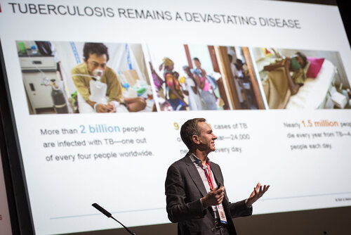 21st International AIDS Conference (AIDS 2016), Durban, South Africa.
Photo shows Trevor Mundel, President of Global Health, Bill and Melinda Gates Foundation, speaking at the TB2016 closing session.
Photo©International AIDS Society/Steve Forrest/Workers' Photos