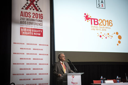 21st International AIDS Conference (AIDS 2016), Durban, South Africa.
Photo shows Stephen Lewis, AIDS-Free World, speaking at the TB2016 session.
Photo©International AIDS Society/Steve Forrest/Workers' Photos