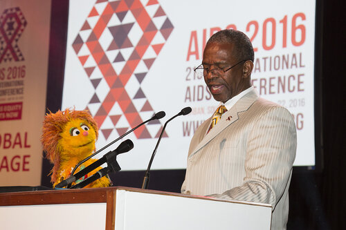 21st International AIDS Conference (AIDS 2016), Durban, South Africa.
Photo shows the Global Village Opening Ceremony. KwaZulu-Natal MEC for Health Dr Sibongiseni Dhlomo and Kami fom Takalane Sesame speak during the Global Village opening ceremony, 17 July, 2016.
Photo©International AIDS Society/Rogan Ward)
