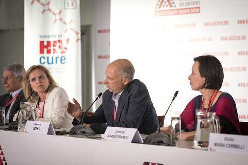 21st International AIDS Conference (AIDS 2016), Durban, South Africa.
Photo shows Steven Deeks, Towards a HIV Symposium Co-Chair, speaking at the Towards an HIV Cure Press Conference.
Photo©International AIDS Society/Steve Forrest/Workers' Photos