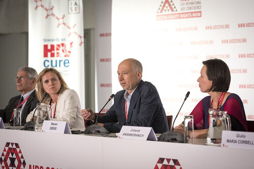 21st International AIDS Conference (AIDS 2016), Durban, South Africa.
Photo shows Steven Deeks, Towards a HIV Symposium Co-Chair, speaking at the Towards an HIV Cure Press Conference.
Photo©International AIDS Society/Steve Forrest/Workers' Photos