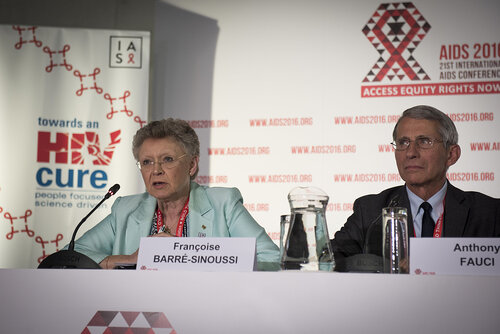 21st International AIDS Conference (AIDS 2016), Durban, South Africa.
Photo shows (left to right): Françoise Barré-Sinoussi, Institut Pasteur, Anthony Fauci, NIAID Director, at the Towards an HIV Cure Press Conference.
Photo©International AIDS Society/Steve Forrest/Workers' Photos