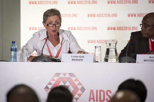 21st International AIDS Conference (AIDS 2016), Durban, South Africa.
Photo shows Linda-Gail Bekker, from the Desmond Tutu HIV Centre speaking at the TB2016 Press Conference.
Photo©International AIDS Society/Steve Forrest/Workers' Photos