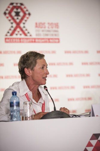 21st International AIDS Conference (AIDS 2016), Durban, South Africa.
Photo shows Linda-Gail Bekker, from the Desmond Tutu HIV Centre speaking at the TB2016 Press Conference.
Photo©International AIDS Society/Steve Forrest/Workers' Photos