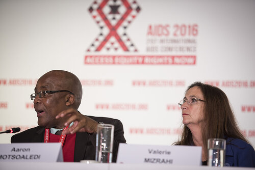 21st International AIDS Conference (AIDS 2016), Durban, South Africa.
Photo shows Aaron Motsoaledi Minister of Health (South Africa), speaking at the TB2016 Press Conference.
Photo©International AIDS Society/Steve Forrest/Workers' Photos