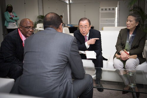 21st International AIDS Conference (AIDS 2016), Durban, South Africa. Photo shows: UNDP Press Conference. (L-R)  Aaron Motsoaledi, Ban Ki-moon, UN Secretary General. Photo©International AIDS Society/Marcus Rose