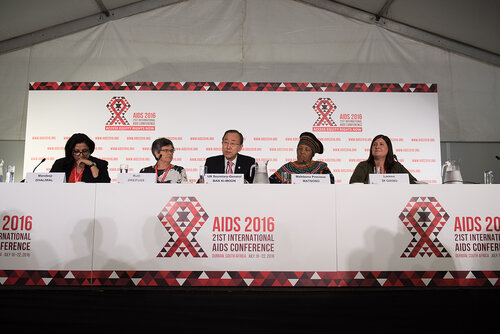 21st International AIDS Conference (AIDS 2016), Durban, South Africa. Photo shows: UNDP Press Conference. (L-R) Mandeep Dhaliwal, Ruth Dreifuss, Ban Ki-moon, Malebona Precious Matsoso, Lorena Di Giano. Photo©International AIDS Society/Marcus Rose
