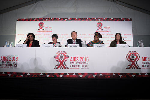 21st International AIDS Conference (AIDS 2016), Durban, South Africa. Photo shows: UNDP Press Conference. (L-R) Mandeep Dhaliwal, Ruth Dreifuss, Ban Ki-moon, Malebona Precious Matsoso, Lorena Di Giano. Photo©International AIDS Society/Marcus Rose