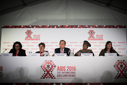 21st International AIDS Conference (AIDS 2016), Durban, South Africa. Photo shows: UNDP Press Conference. (L-R) Mandeep Dhaliwal, Ruth Dreifuss, Ban Ki-moon, Malebona Precious Matsoso, Lorena Di Giano. Photo©International AIDS Society/Marcus Rose