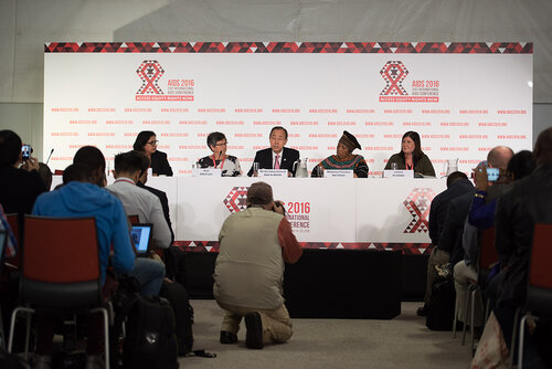 21st International AIDS Conference (AIDS 2016), Durban, South Africa. Photo shows: UNDP Press Conference. (L-R) Mandeep Dhaliwal, Ruth Dreifuss, Ban Ki-moon, Malebona Precious Matsoso, Lorena Di Giano. Photo©International AIDS Society/Marcus Rose