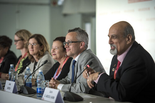 21st International AIDS Conference (AIDS 2016), Durban, South Africa.
Photo shows HIV Prevention and Treatment among Women and Girls" Press Conference.
Photo shows Salim S. Abdool Karim, Director, Centre for the AIDS Program of Research in South Africa (CAPRISA).
Photo©International AIDS Society/Steve Forrest/Workers' Photos