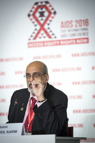 21st International AIDS Conference (AIDS 2016), Durban, South Africa.
Photo shows HIV Prevention and Treatment among Women and Girls" Press Conference.
Photo shows Salim S. Abdool Karim, Director, Centre for the AIDS Program of Research in South Africa (CAPRISA).
Photo©International AIDS Society/Steve Forrest/Workers' Photos