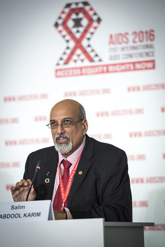21st International AIDS Conference (AIDS 2016), Durban, South Africa.
Photo shows HIV Prevention and Treatment among Women and Girls" Press Conference.
Photo shows Salim S. Abdool Karim, Director, Centre for the AIDS Program of Research in South Africa (CAPRISA).
Photo©International AIDS Society/Steve Forrest/Workers' Photos