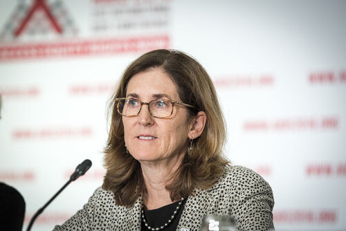 21st International AIDS Conference (AIDS 2016), Durban, South Africa.
Photo shows HIV Prevention and Treatment among Women and Girls" Press Conference.
From left to right: Judith Currier, Professor of Medicine and Division Chief, Infectious, University of California, Los Angeles (UCLA) and Associate Director, UCLA Clinical AIDS Research and Education (CARE) Center.
Photo©International AIDS Society/Steve Forrest/Workers' Photos