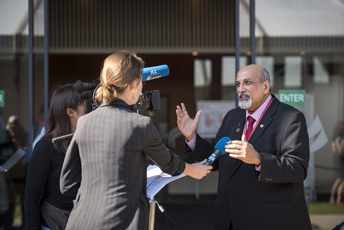 21st International AIDS Conference (AIDS 2016), Durban, South Africa.
Photo shows HIV Prevention and Treatment among Women and Girls" Press Conference.
Photo shows Salim S. Abdool Karim, Director, Centre for the AIDS Program of Research in South Africa (CAPRISA).
Photo©International AIDS Society/Steve Forrest/Workers' Photos