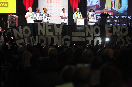 21st International AIDS Conference (AIDS 2016), Durban, South Africa.
Monday 18th July 2016, VENUE : Durban ICC Main Hall
Opening Ceremony
Activists called up to the front of the stage during a speech
Photo©International AIDS Society/Abhi Indrarajan