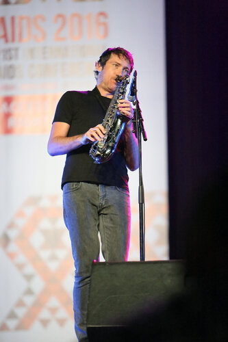 21st International AIDS Conference (AIDS 2016), Durban, South Africa.
Monday 18th July 2016, VENUE : Durban ICC Main Hall
Opening Ceremony
Closing Musical Performance by Freshly Ground
Photo©International AIDS Society/Abhi Indrarajan