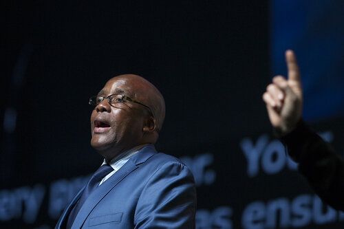21st International AIDS Conference (AIDS 2016), Durban, South Africa.
Rapporteur & Closing Session (FRPL0208)
Closing Remarks 
Aaron Motsoaledi, Department of Health, South Africa, South Africa (FRPL0213), 22 July, 2016.
Photo©International AIDS Society/Rogan Ward