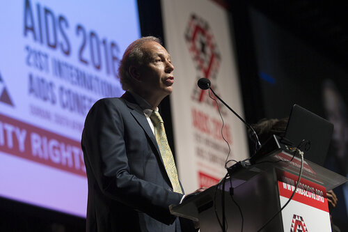 21st International AIDS Conference (AIDS 2016), Durban, South Africa.
Rapporteur & Closing Session (FRPL0208)
Looking ahead to AIDS 2018 
Peter Reiss, University of Amsterdam, Netherlands (FRPL0215), 22 July, 2016.
Photo©International AIDS Society/Rogan Ward