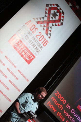 21st International AIDS Conference (AIDS 2016), Durban, South Africa.
Rapporteur & Closing Session
Friday 22nd July 2016 : Venue - Durban ICC - Session Room 1
Lyle McKinnon, Centre for the AIDS Programme of Research in South Africa (CAPRISA), South Africa 
Photo©International AIDS Society/Abhi Indrarajan