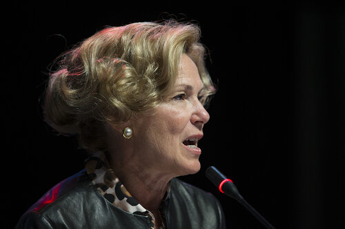 21st International AIDS Conference (AIDS 2016), Durban, South Africa.
How do we get there? (FRPL0102)
Award Presentation: Global Pediatric Antiretroviral Commitment-to-Action Public Recognition Award 
Deborah Birx, The U.S. President's Emergency Plan for AIDS Relief (PEPFAR), United States speaks, 21 July, 2016.
Photo©International AIDS Society/Rogan Ward