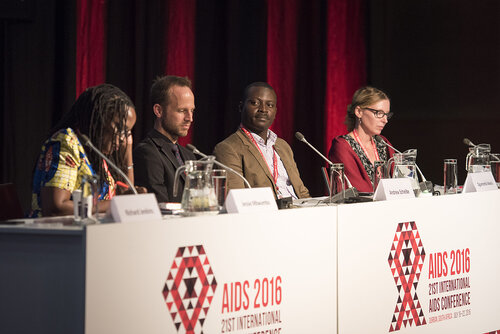 21st International AIDS Conference (AIDS 2016), Durban, South Africa.
Special Session on Alcohol, Drug Use and Sexual Risk Behaviour: Hotspots for HIV in Africa and Implications for Interventions.
Photo©International AIDS Society/Steve Forrest/Workers' Photos