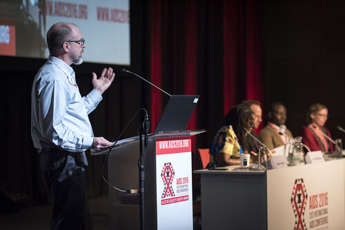 21st International AIDS Conference (AIDS 2016), Durban, South Africa.
Special Session on Alcohol, Drug Use and Sexual Risk Behaviour: Hotspots for HIV in Africa and Implications for Interventions.
Photo©International AIDS Society/Steve Forrest/Workers' Photos