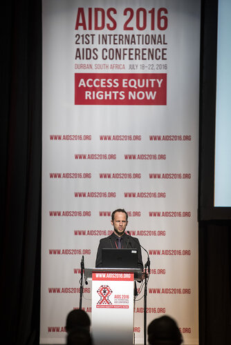 21st International AIDS Conference (AIDS 2016), Durban, South Africa.
Special Session on Alcohol, Drug Use and Sexual Risk Behaviour: Hotspots for HIV in Africa and Implications for Interventions.
Photo©International AIDS Society/Steve Forrest/Workers' Photos