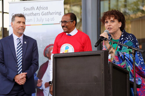 21st International AIDS Conference (AIDS 2016), Durban, South Africa.
16th July 2016
Grandmothers united having a march and gathering outside the Durban ICC
Photo©International AIDS Society/Abhi Indrarajan