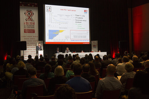 21st International AIDS Conference (AIDS 2016), Durban, South Africa.
Photo shows Towards an HIV Cure Symposium, Professor Olivier Lambotte, APHP, - Hospital Bicetre, France,17 July, 2016.
Photo©International AIDS Society/Rogan Ward)