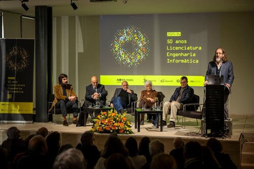 Henrique Oliveira, Pedro Guerreiro, José Júlio Alferes, Madalena Quirino, José Legatheaux Martins, João Leite.Apresentação do Livro de celebração dos 50 Anos da Licenciatura de Engenharia Informática