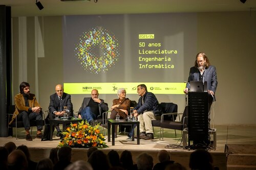 Henrique Oliveira, Pedro Guerreiro, José Júlio Alferes, Madalena Quirino, José Legatheaux Martins, João Leite.Apresentação do Livro de celebração dos 50 Anos da Licenciatura de Engenharia Informática