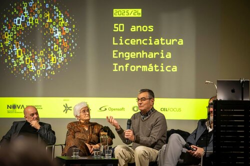 José Júlio Alferes, Madalena Quirino, José Legatheaux Martins. Apresentação do Livro de celebração dos 50 Anos da Licenciatura de Engenharia Informática