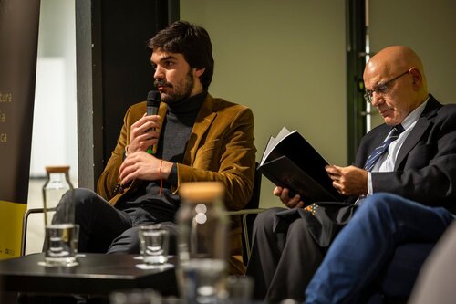 Henrique Oliveira. Apresentação do Livro de celebração dos 50 Anos da Licenciatura de Engenharia Informática