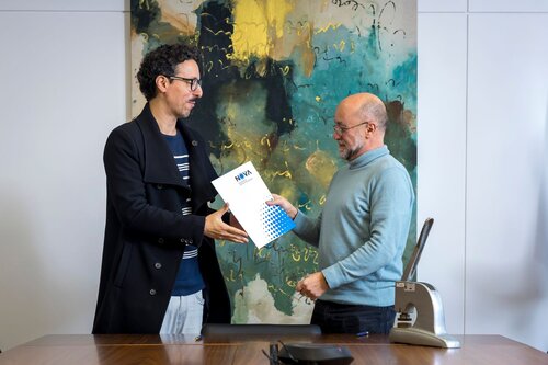 Assinatura de Contratos