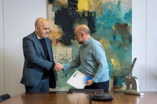 Assinatura de Contratos