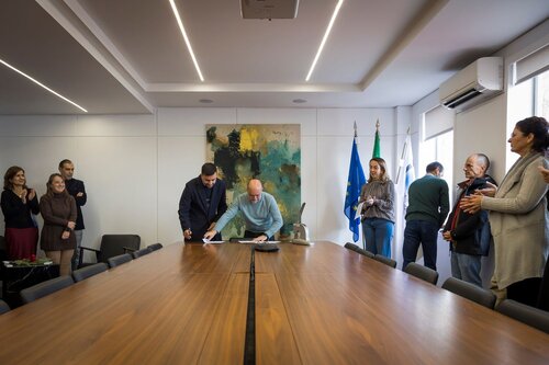 Assinatura de Contratos