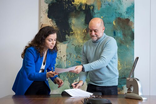 Assinatura de Contratos