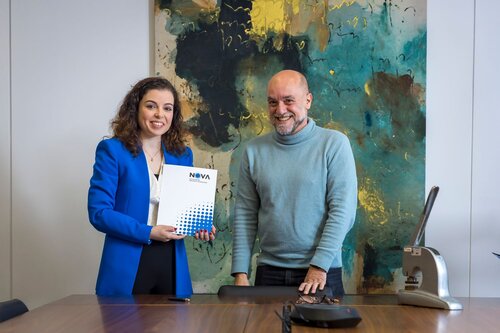 Assinatura de Contratos