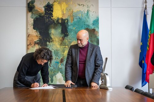 Chrysoula Vlachou, José Júlio Alferes