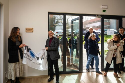 Inês Rocha de Gouveia, José Júlio Alferes. Descerramento da placa