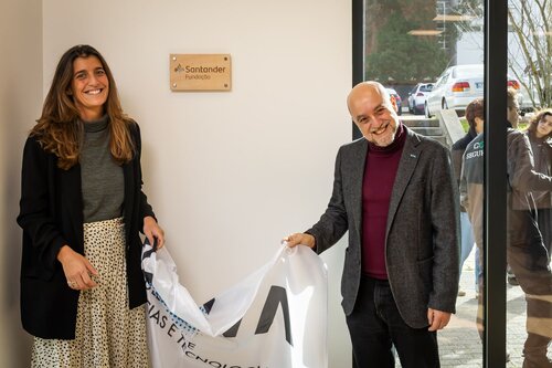 Inês Rocha de Gouveia, José Júlio Alferes. Descerramento da placa