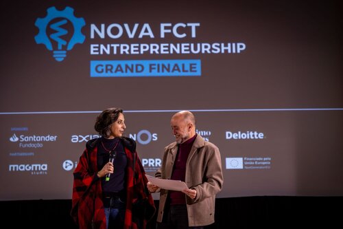 Joana Sousa, José Júlio Alferes. 
Prémio NOS - Clear View