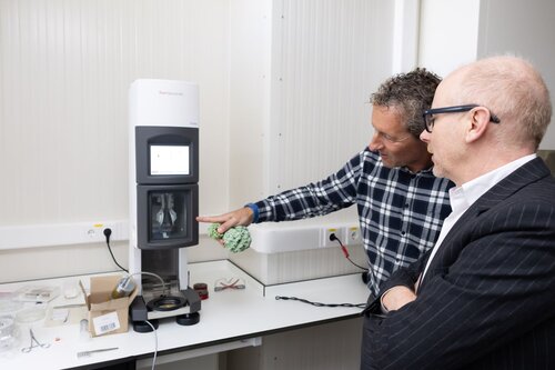 Hartmut Luecke, Paulo Pereira