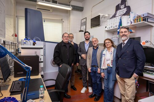 João Carlos Lima, José Luís Capelo, Hugo M. Santos, Ana Aguiar Ricardo, Carlos Lodero Y Espiño. Equipamento científico timsTOF Pro 2. Laboratório Isabel Moura
