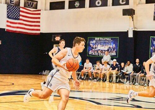 varsity boys basketball