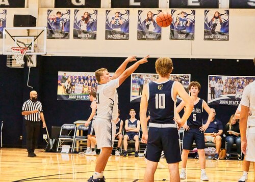 varsity boys basketball